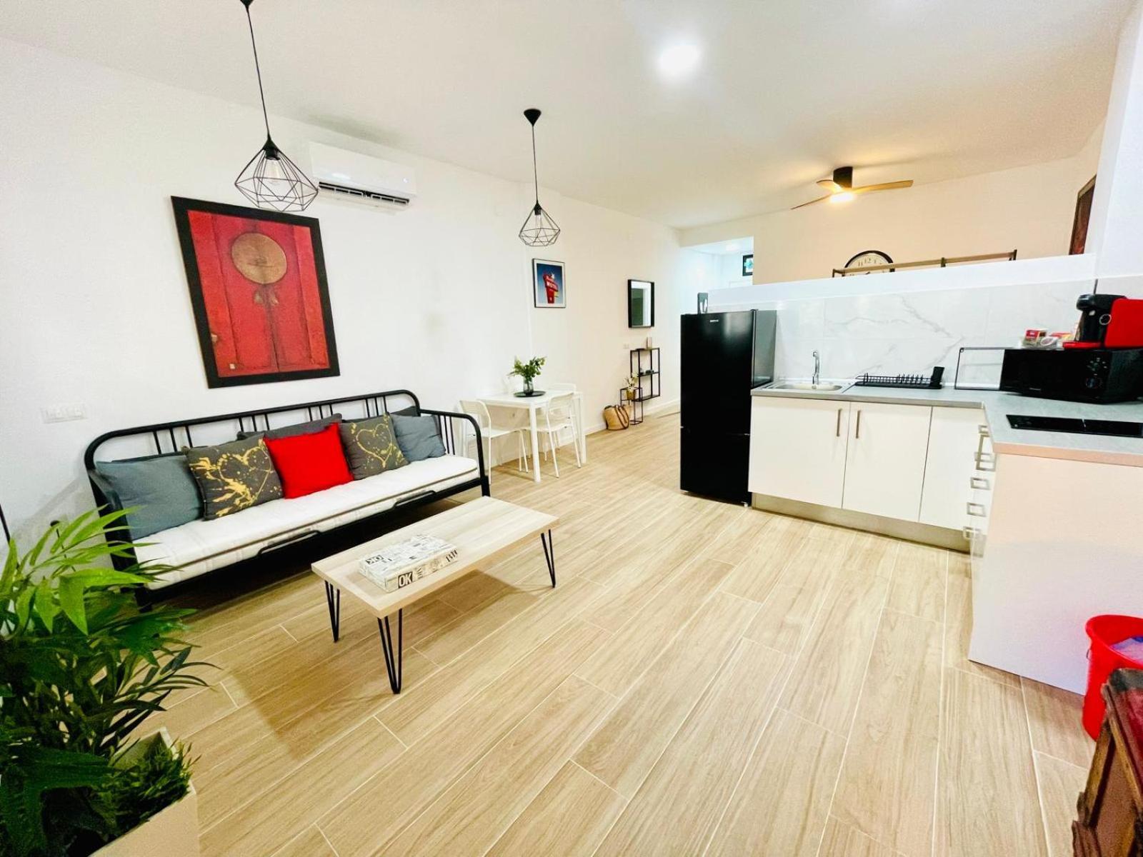 Completo Y Bello Apartamento En Málaga Eksteriør billede
